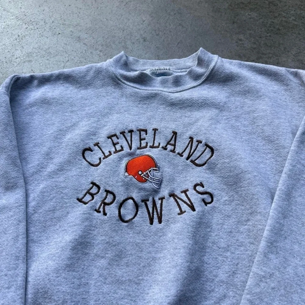 Vintage 90s NFL Football Cleveland Browns Embroidered Crewneck Sportswear